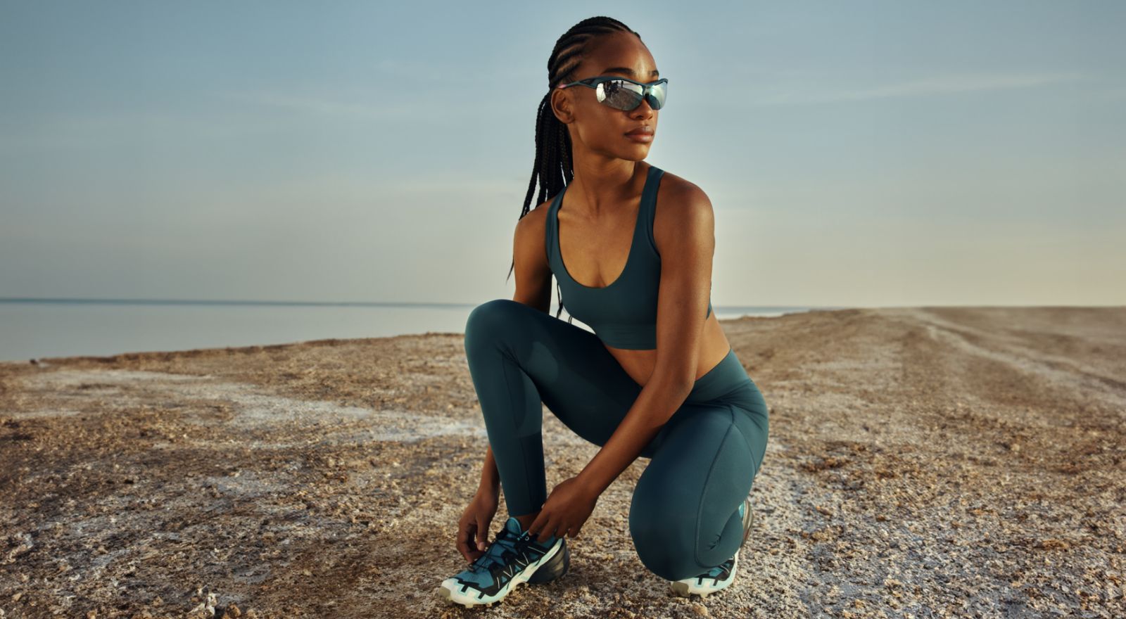 תמונת אווירה עם סט פטרה בצבע פטרול