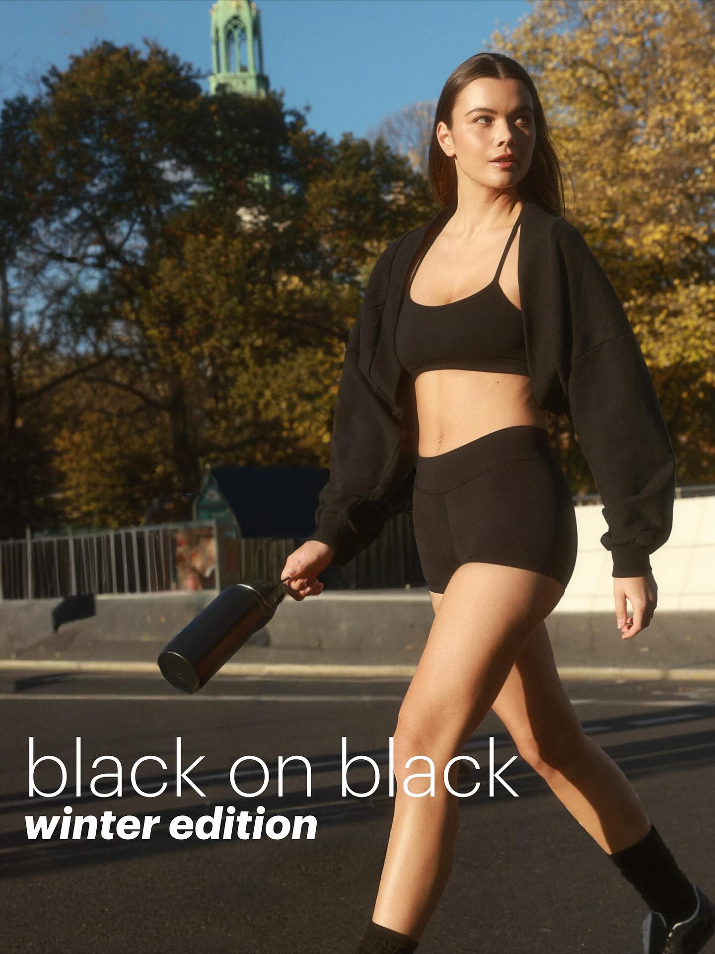 new winter collection is on!
פריטים חדשים שמתאימים לכל לוק נחתו באתר ובחנויות. השילובים הכי נוחים ומחמיאים לאימון ולהמשך היום שלך! זה הזמן לשדרג ולדייק את המלתחה לעונת המעבר ולחורף הקריר שבדרך…