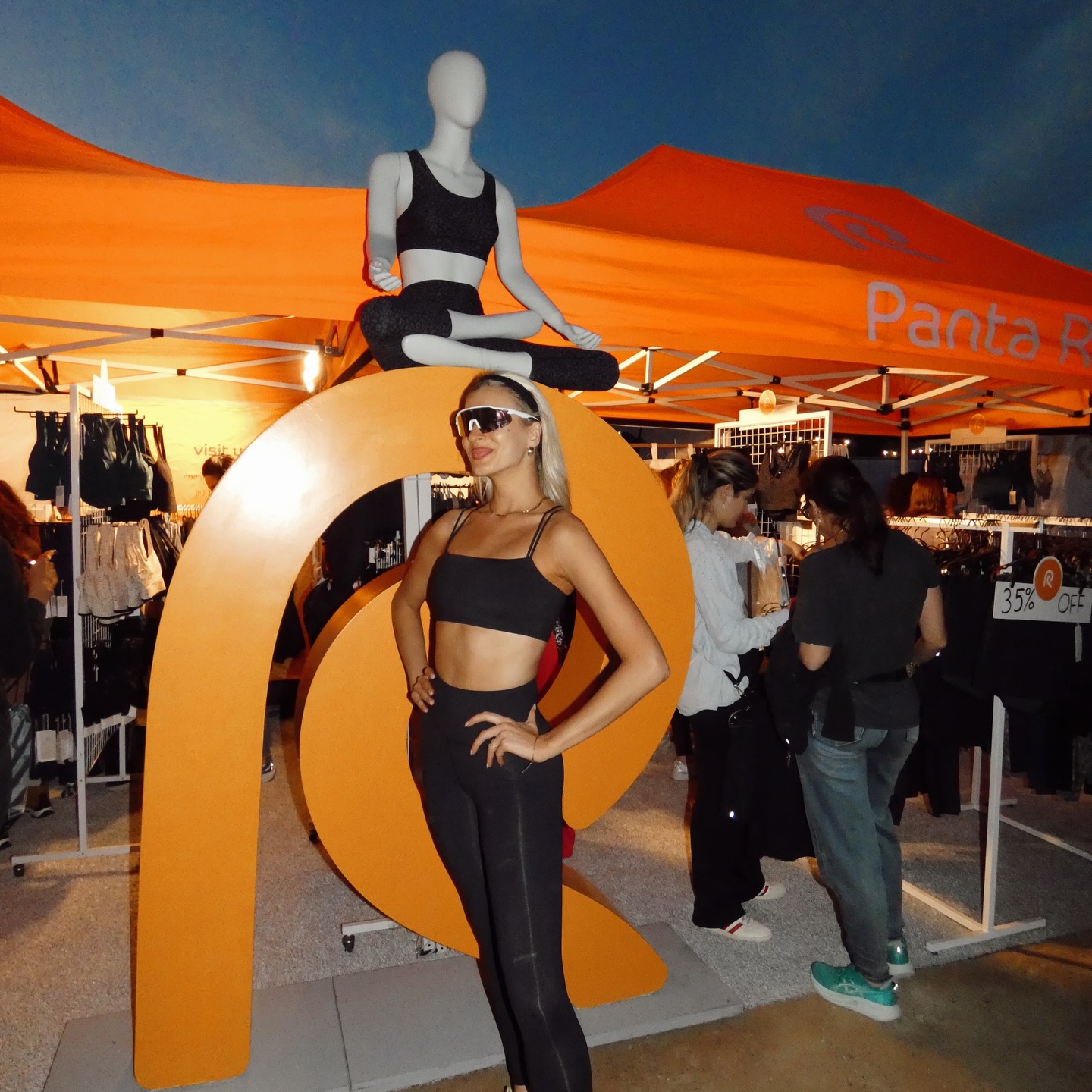 אנחנו עדיין באדרנלין מהטירוף שהיה בסופ״ש האחרון! 
תודה לכל מי שרכש בפופ אפ, השתתף במרתון ולקח חלק בחוויה המדהימה🙏 🏃🏼‍♂️
נתראה בפעם הבאה 😘